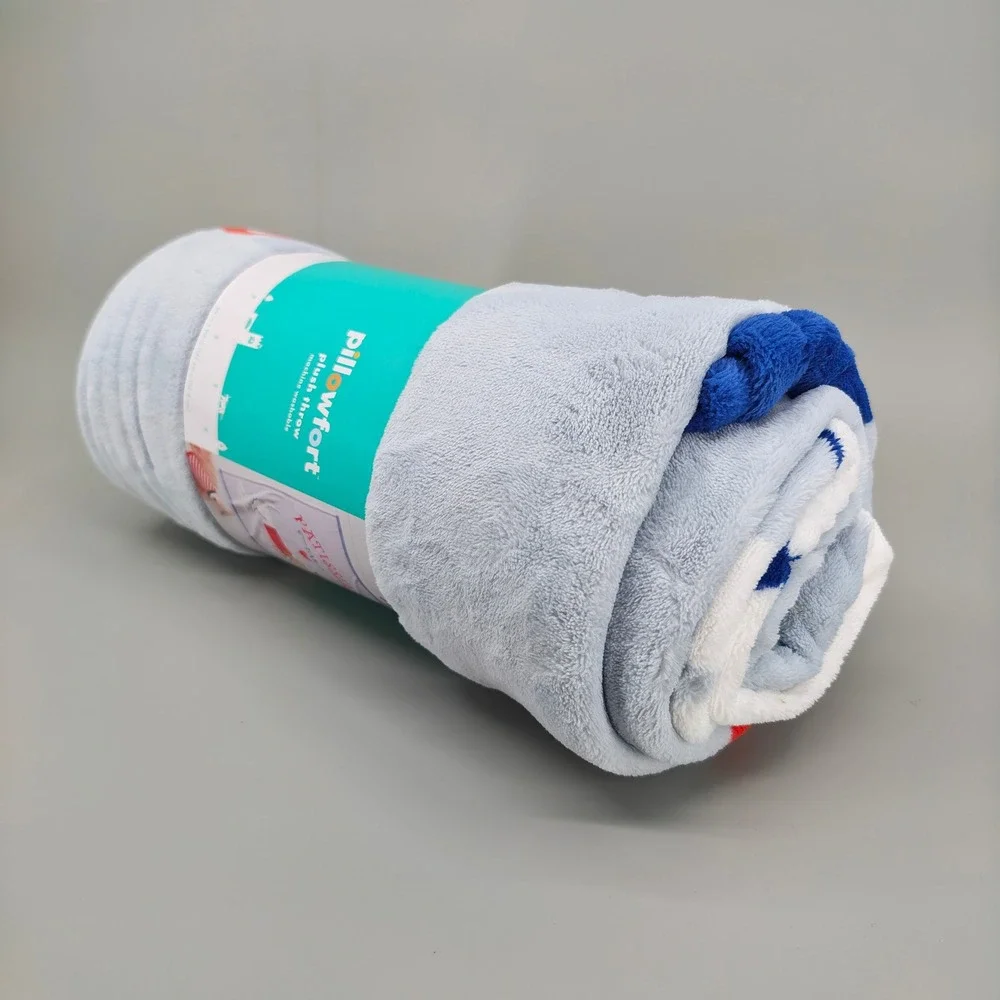 Pillowfort Plush Throw Blanket Patisserie Paris Dog 50x60 Blue 097 02 0059